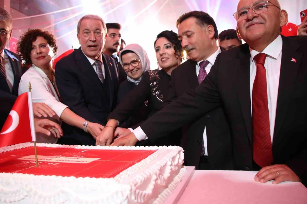 KAYSERİ VALİLİĞİ TARAFINDAN 29 EKİM CUMHURİYET BAYRAMI’NIN 103. YIL DÖNÜMÜ DOLAYISIYLA RESEPSİYON...