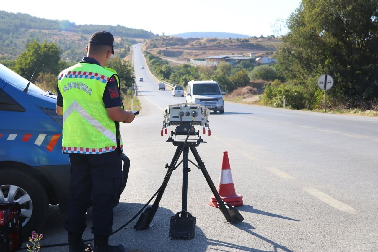 SÖĞÜT ŞENLİKLERİNDE 5 BİN 412 KİŞİ SORGULANDI, 6 ARANAN YAKALANDI