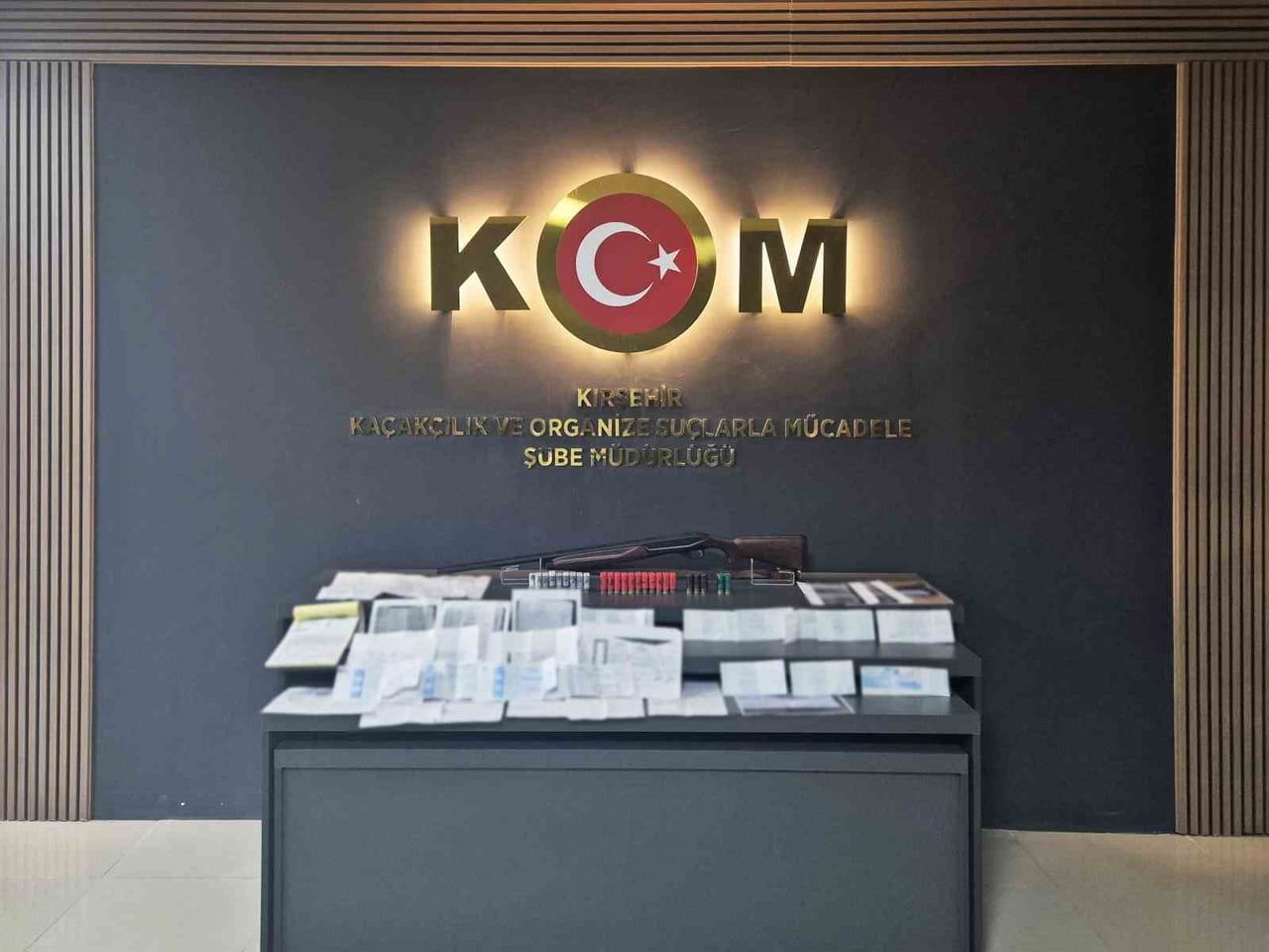KIRŞEHİR’DE TEFECİLİK, NİTELİKLİ DOLANDIRICILIK VE SENEDİN YAĞMASI SUÇLARINA YÖNELİK DÜZENLENEN...