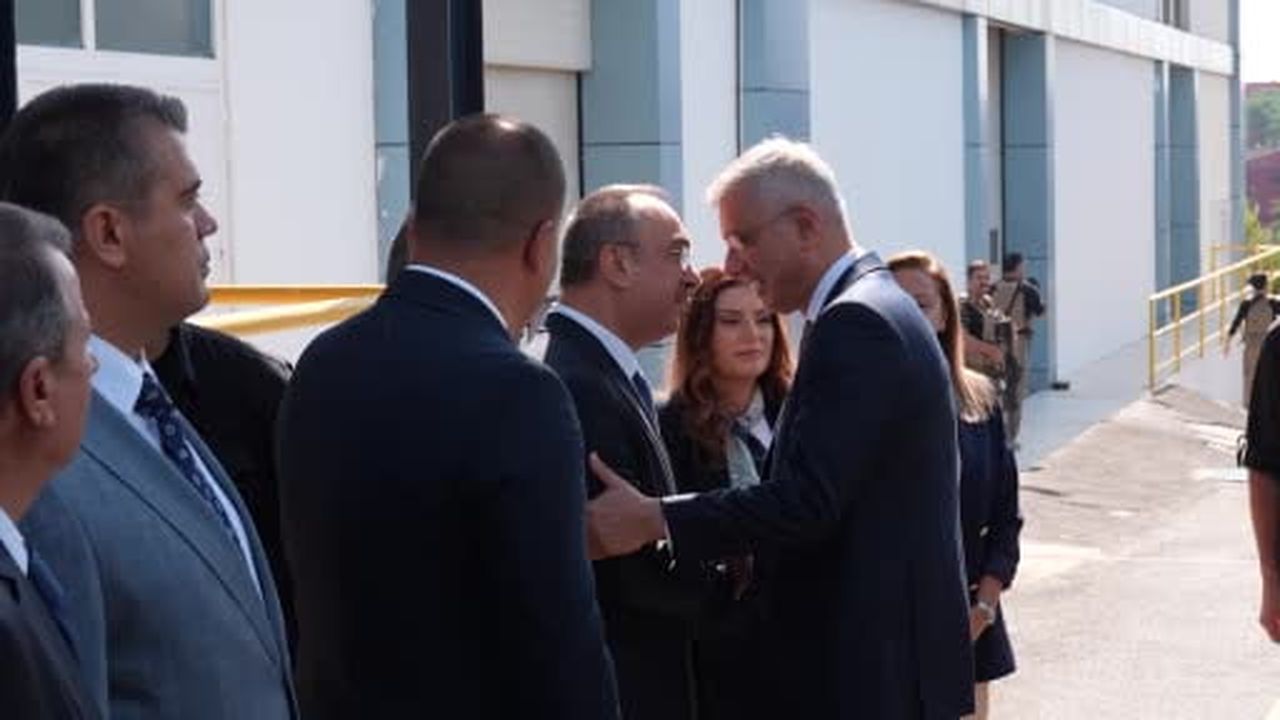 Bakan Memişoğlu, sağlık ürünleri üreten tesisleri ziyaret etti