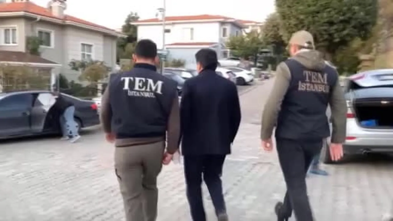 Esenyurt Belediye Başkanlığı görevinden uzaklaştırılan tutuksuz sanık Ahmet Özer 'özel belgede'...