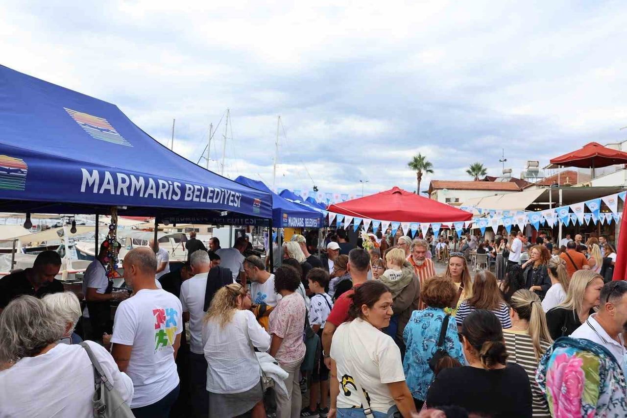 MARMARİS’İN LEZZET, MÜZİK, KÜLTÜR VE EĞLENCEYİ BULUŞTURAN MARMARİS DENİZ ÜRÜNLERİ FESTİVALİ’NDE...
