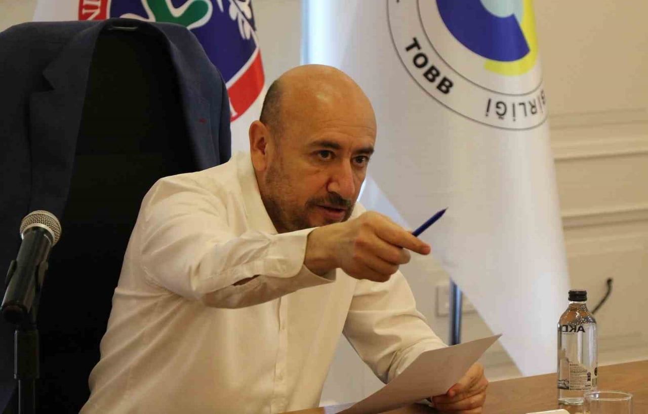 TOBB YÖNETİM KURULU ÜYESİ VE AYDIN TİCARET ODASI (AYTO) BAŞKANI HAKAN ÜLKEN, 2027-2029 DÖNEMİNİ...