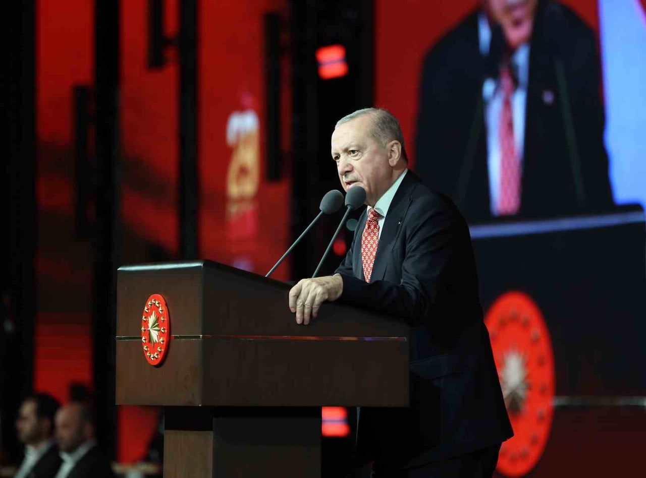 CUMHURBAŞKANI RECEP TAYYİP ERDOĞAN, "MİLLET OLARAK UĞRUNA AĞIR BEDELLER ÖDEYEREK, ÇOK ZOR...