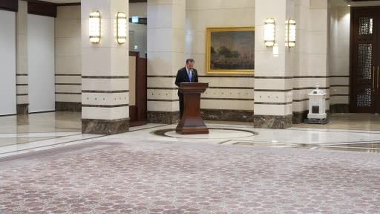 Cumhurbaşkanı Erdoğan'a 5 büyükelçiden güven mektubu