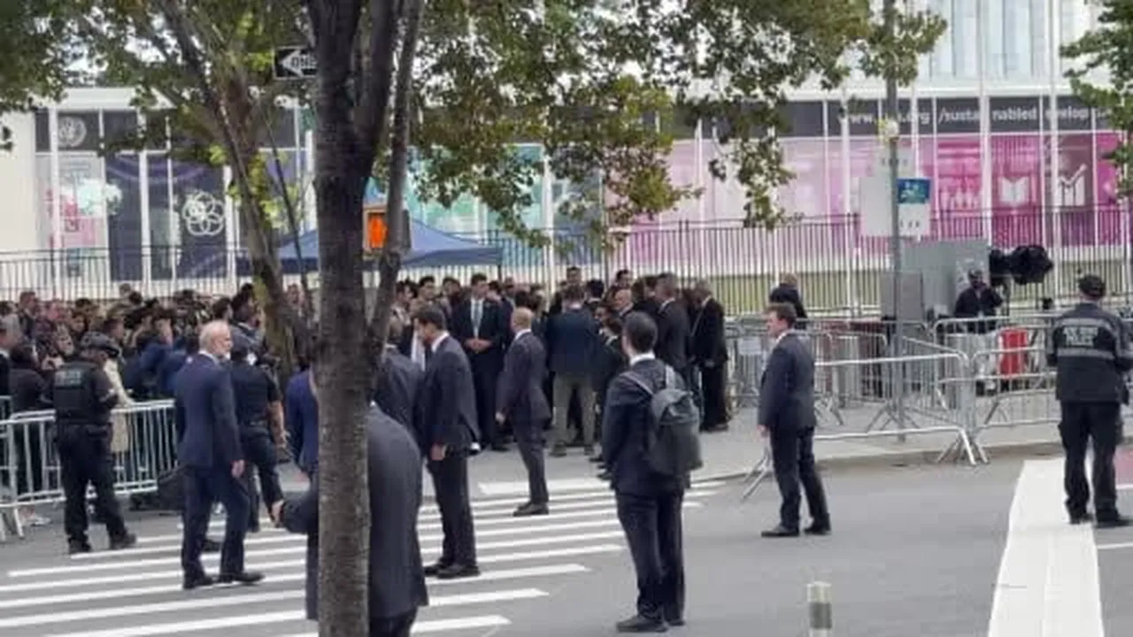 Cumhurbaşkanı Recep Tayyip Erdoğan, Türkevi’nin karşısında bulunan Taşkın adlı pastaneyi ziyaret...