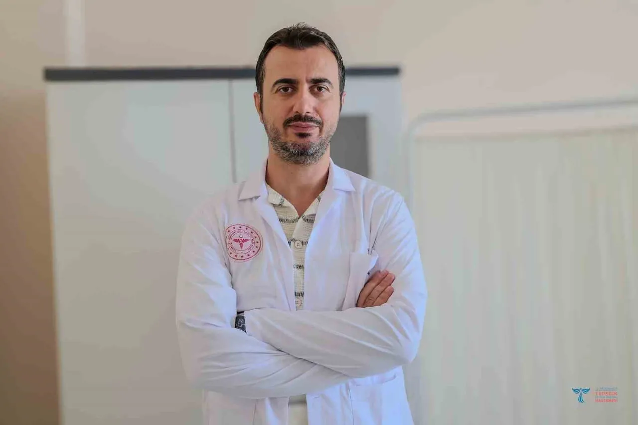 İZMİR TEPECİK EĞİTİM VE ARAŞTIRMA HASTANESİ ÜROLOJİ UZMANI OP. DR. ALİ EROĞLU