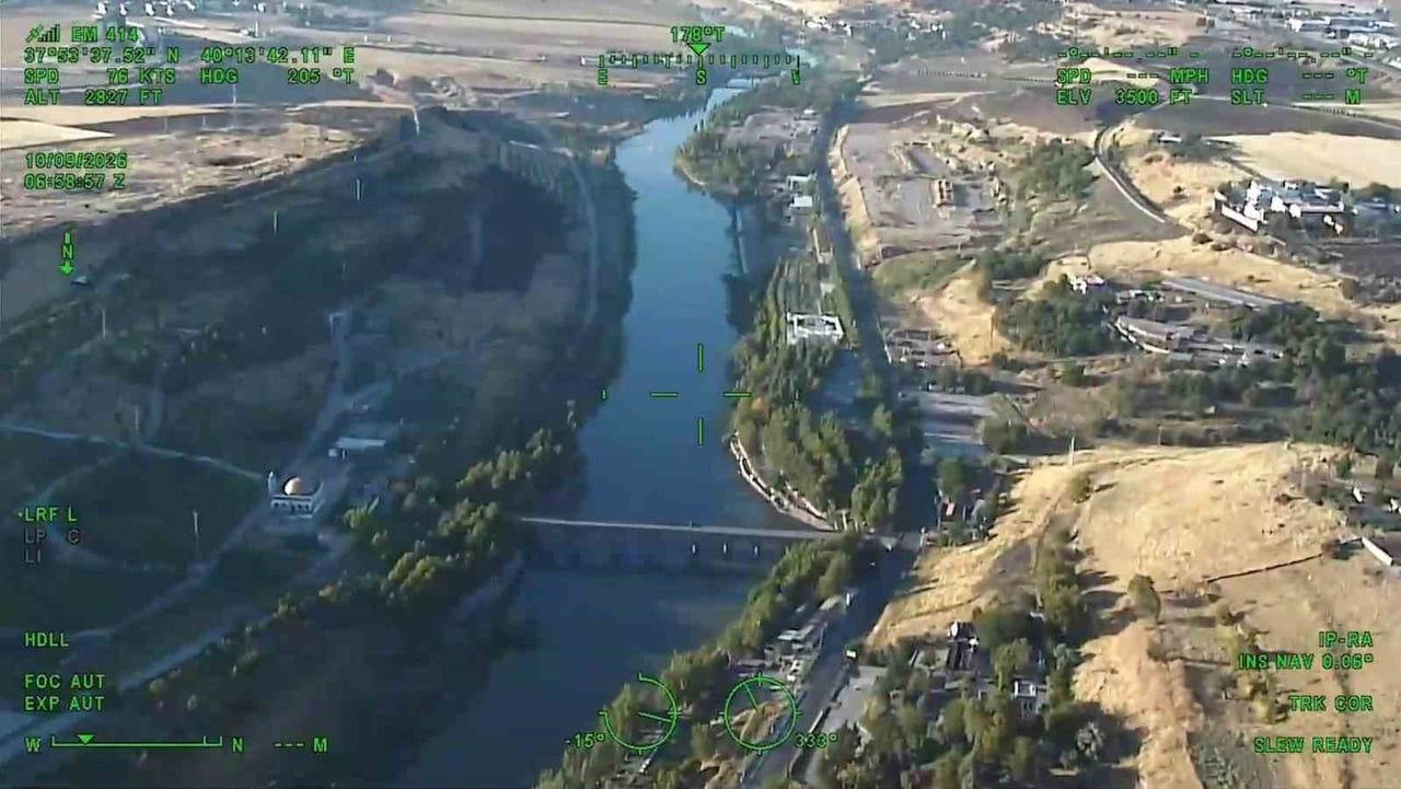 DİYARBAKIR’DA POLİS EKİPLERİNCE HAVA DESTEKLİ UYUŞTURUCU OPERASYONU DÜZENLENDİ. OPERASYONDA 5 YON...