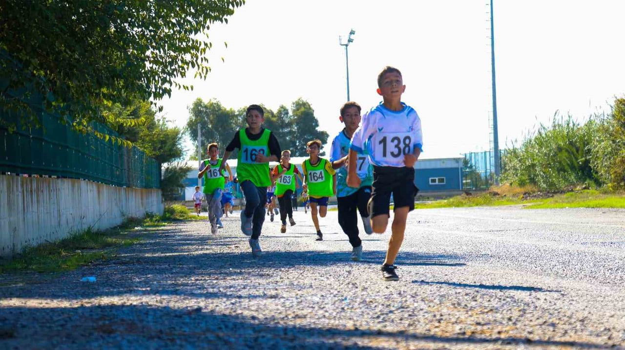 AYDIN'IN EFELER İLÇESİNDE DÜZENLENEN OKUL SPORLARI KROS İL BİRİNCİLİĞİ MÜSABAKALARI, 281 SPORCUNUN...