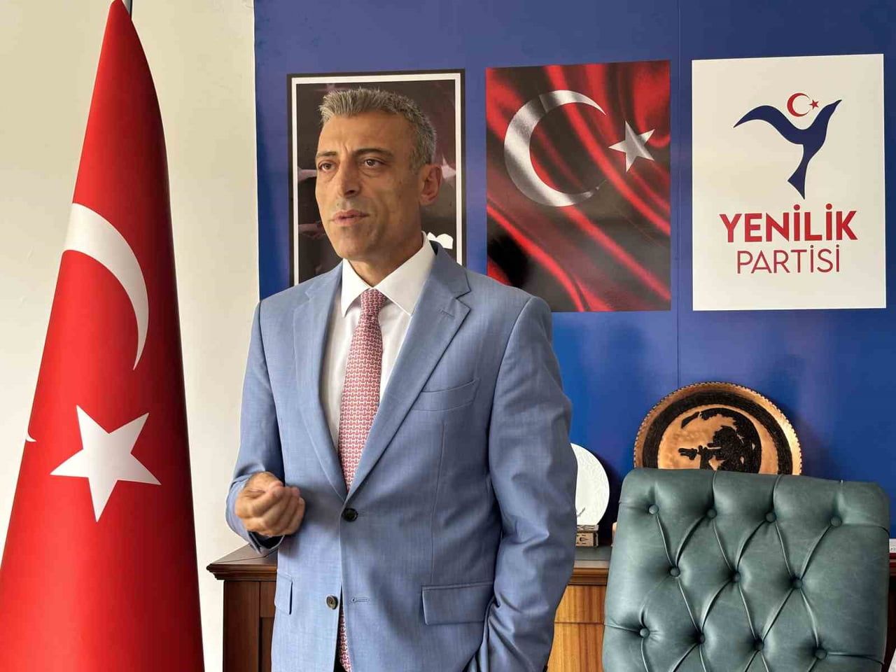 YENİLİK PARTİSİ GENEL BAŞKANI ÖZTÜRK YILMAZ, YARGITAY TARAFINDAN YENİ PARTİ'NİN İSMİNİN YENİLİK...