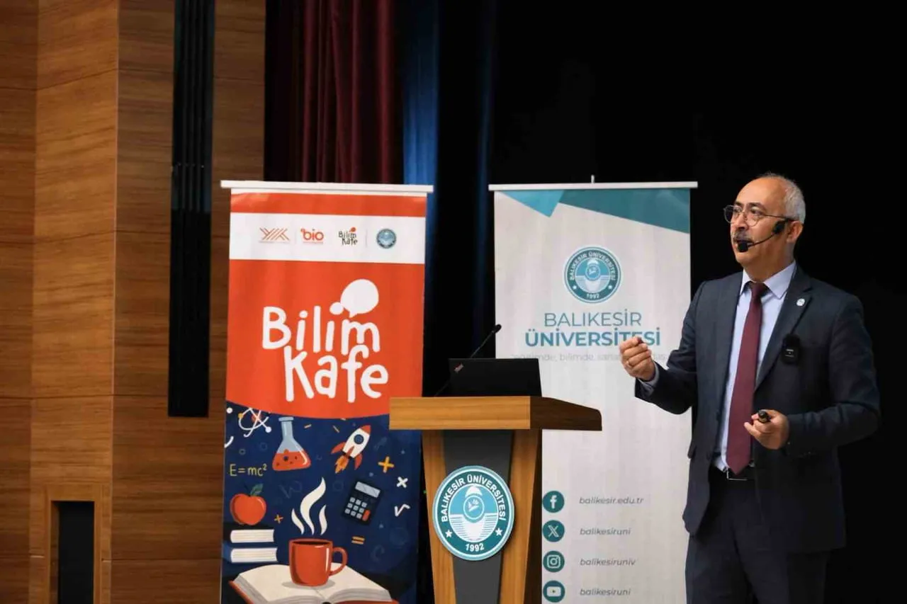 BAÜN REKTÖR YARDIMCISI VE FEN EDEBİYAT FAKÜLTESİ BİYOLOJİ BÖLÜMÜ AKADEMİSYENİ PROF. DR. FATİH...