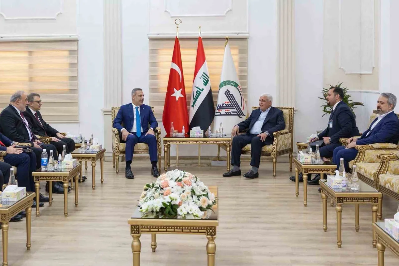 DIŞİŞLERİ BAKANI HAKAN FİDAN, BAĞDAT'TA HAŞDİ ŞABİ KOMİSYONU BAŞKANI FALİH FAYYAD İLE BİR ARAYA...