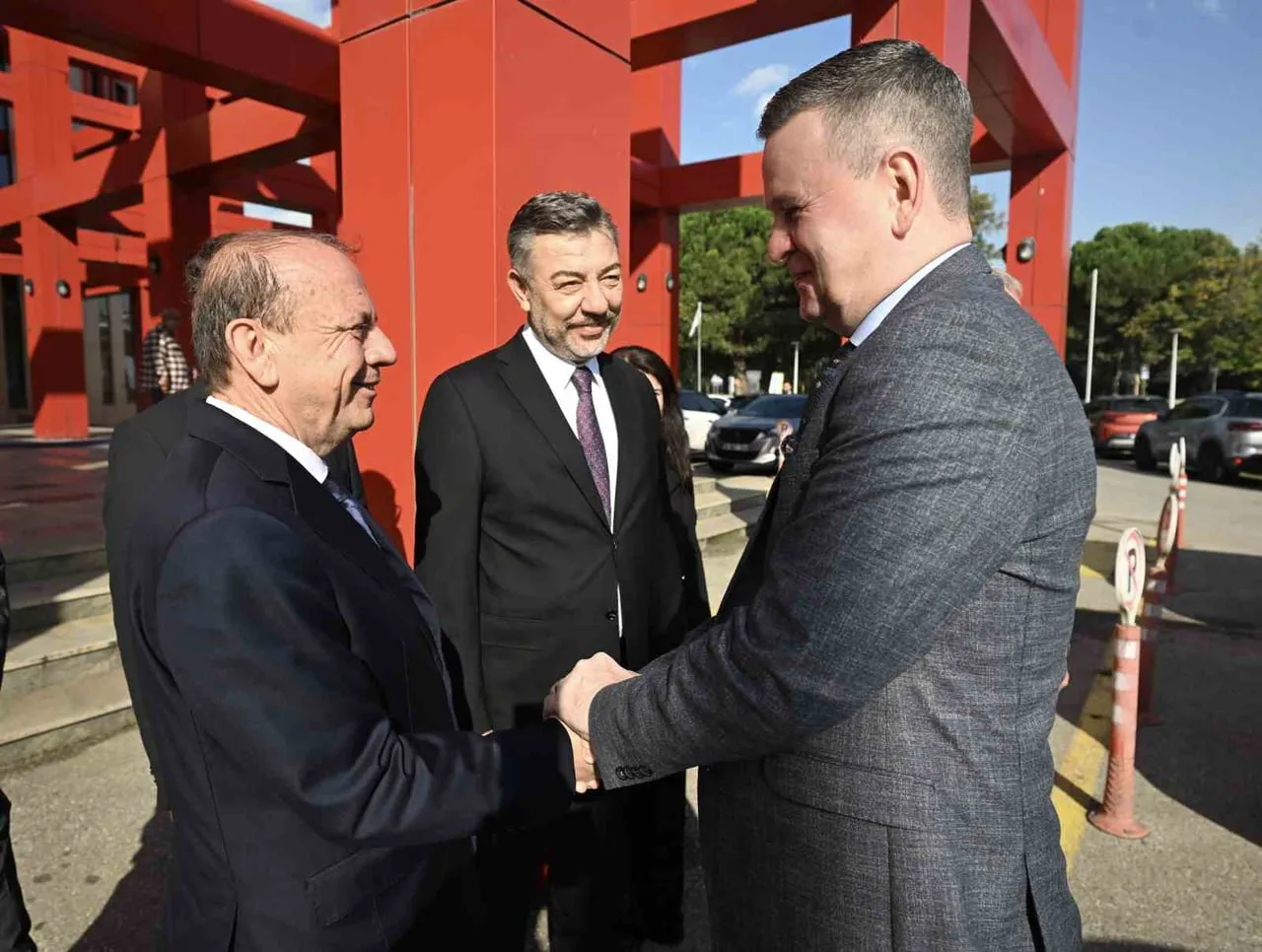(SOL BAŞTAN) MECLİS BAŞKANI EROL DAĞLIOĞLU, BTSO YÖNETİM KURULU BAŞKANI ÖZER MATLI, ABD İSTANBUL...