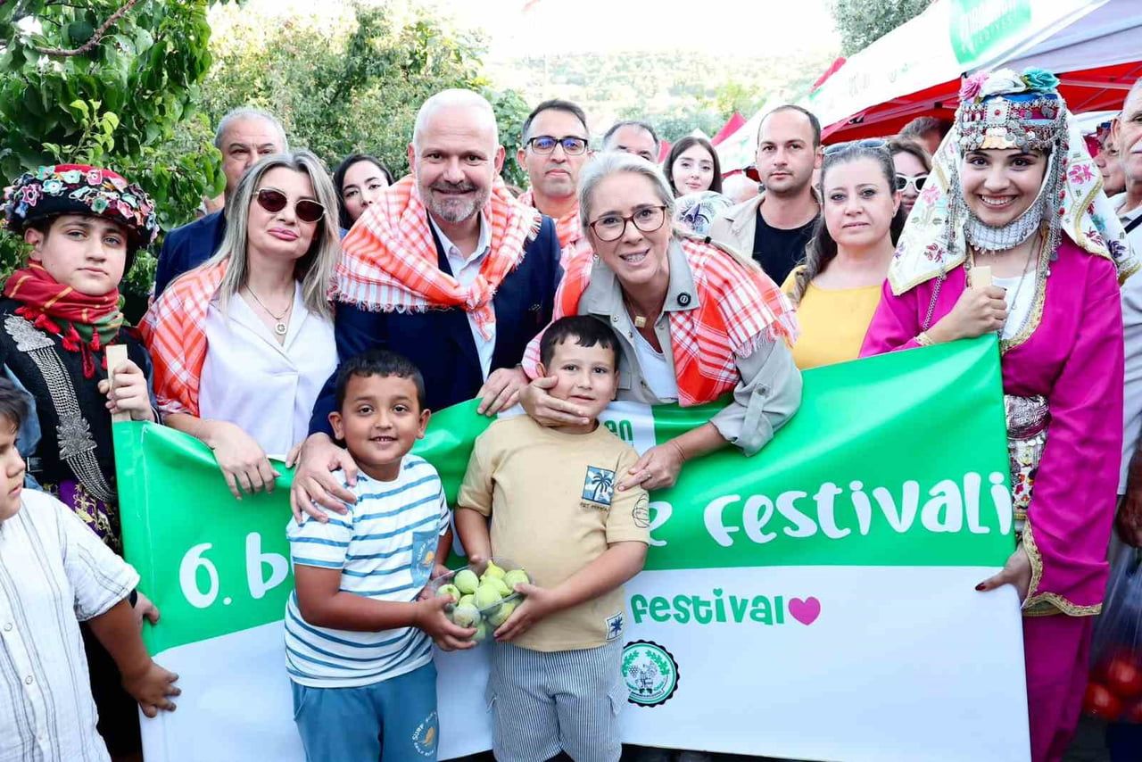 MENEMEN BELEDİYESİ TARAFINDAN BU YIL ALTINCISI DÜZENLENEN BOZALAN İNCİR FESTİVALİ, ÜNLÜ İSİMLERİN...