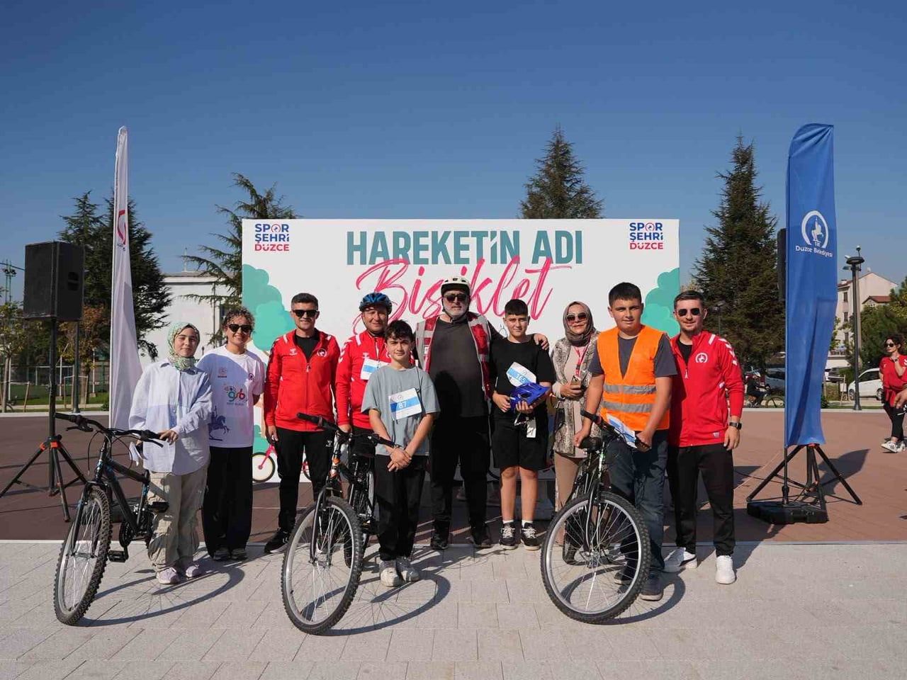 DÜZCE BELEDİYESİ HER YAŞTAN VATANDAŞIN SPOR VE HAREKETİ YAŞAM TARZI OLARAK BENİMSEMESİ İÇİN...