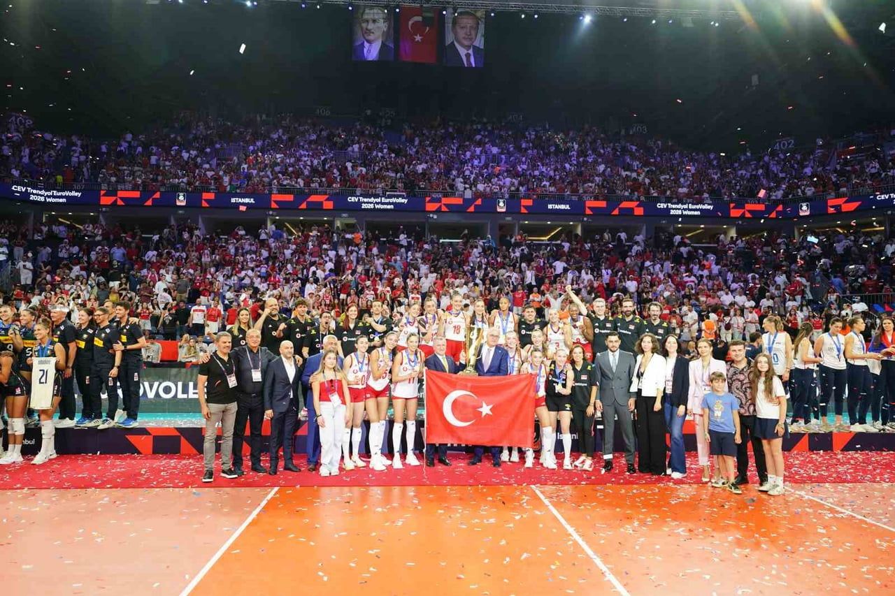 A MİLLİ KADIN VOLEYBOL TAKIMI, 2026 CEV TRENDYOL AVRUPA VOLEYBOL ŞAMPİYONASI FİNAL MAÇINDA...
