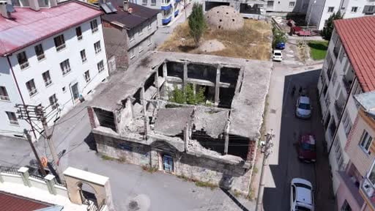 Asırlık tarihi hamam kültür turizmine kazandırılmayı bekliyor