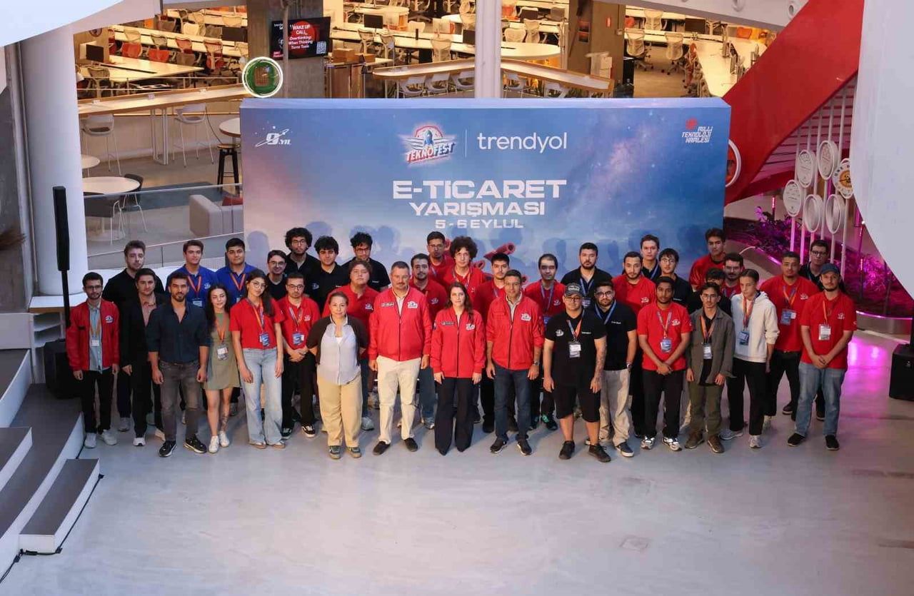 TEKNOFEST 2026 GÜNEYDOĞU KAPSAMINDA TRENDYOL İLE T3 VAKFI’NIN BİRLİKTE HAYATA GEÇİRDİĞİ ‘E-TİCARET...