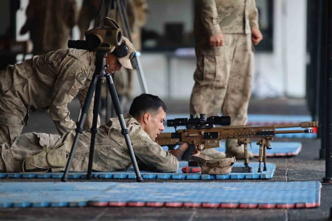 FOÇA İLÇESİNDE JANDARMA GENEL KOMUTANLIĞINCA DÜZENLENEN BORAN-8 ULUSLARARASI KESKİN NİŞANCI...