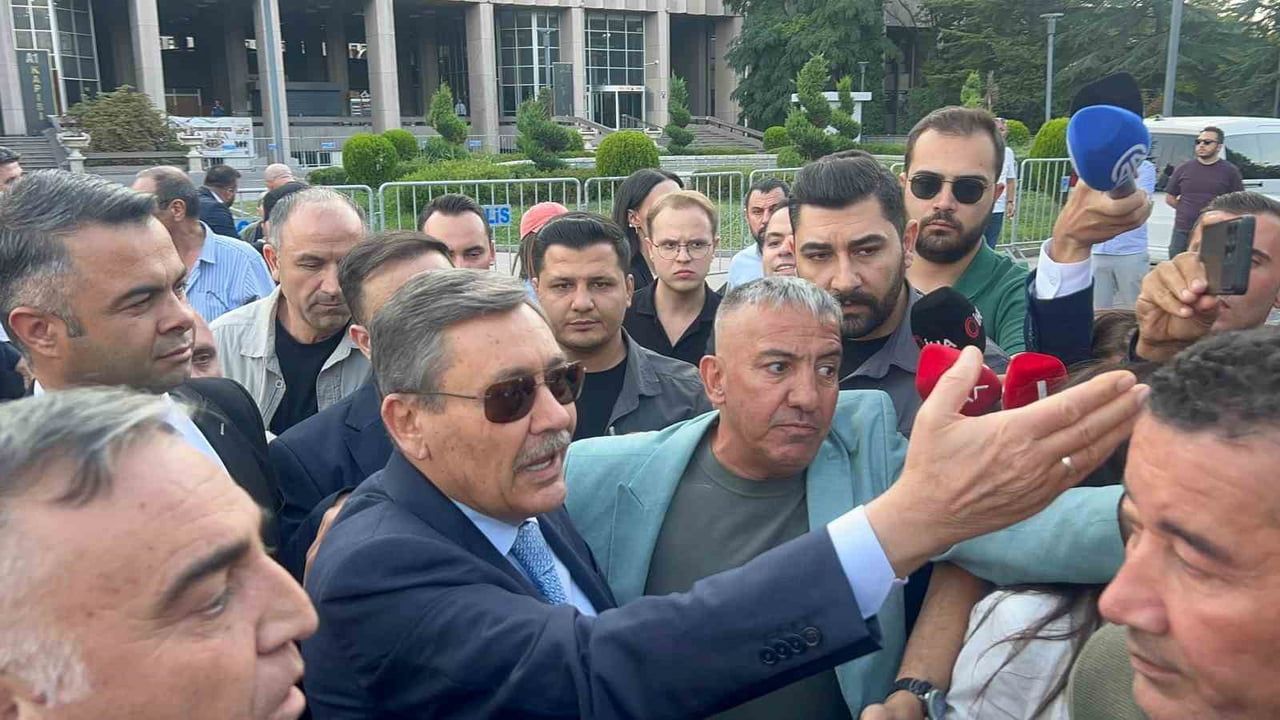 ESKİ ANKARA BÜYÜKŞEHİR BELEDİYESİ (ABB) BAŞKANI İBRAHİM MELİH GÖKÇEK, "ADALETTEN ALLAH'IN İZNİYLE...