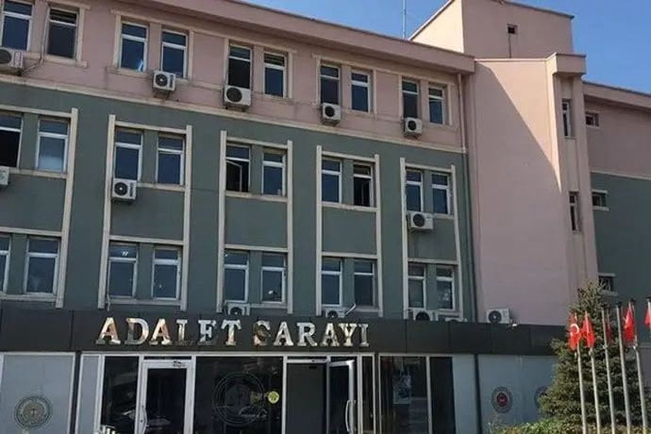 ADLİYEYE SEVK EDİLEN 15 ŞÜPHELİDEN 7’Sİ TUTUKLANARAK CEZAEVİNE GÖNDERİLDİ (ARŞİV)