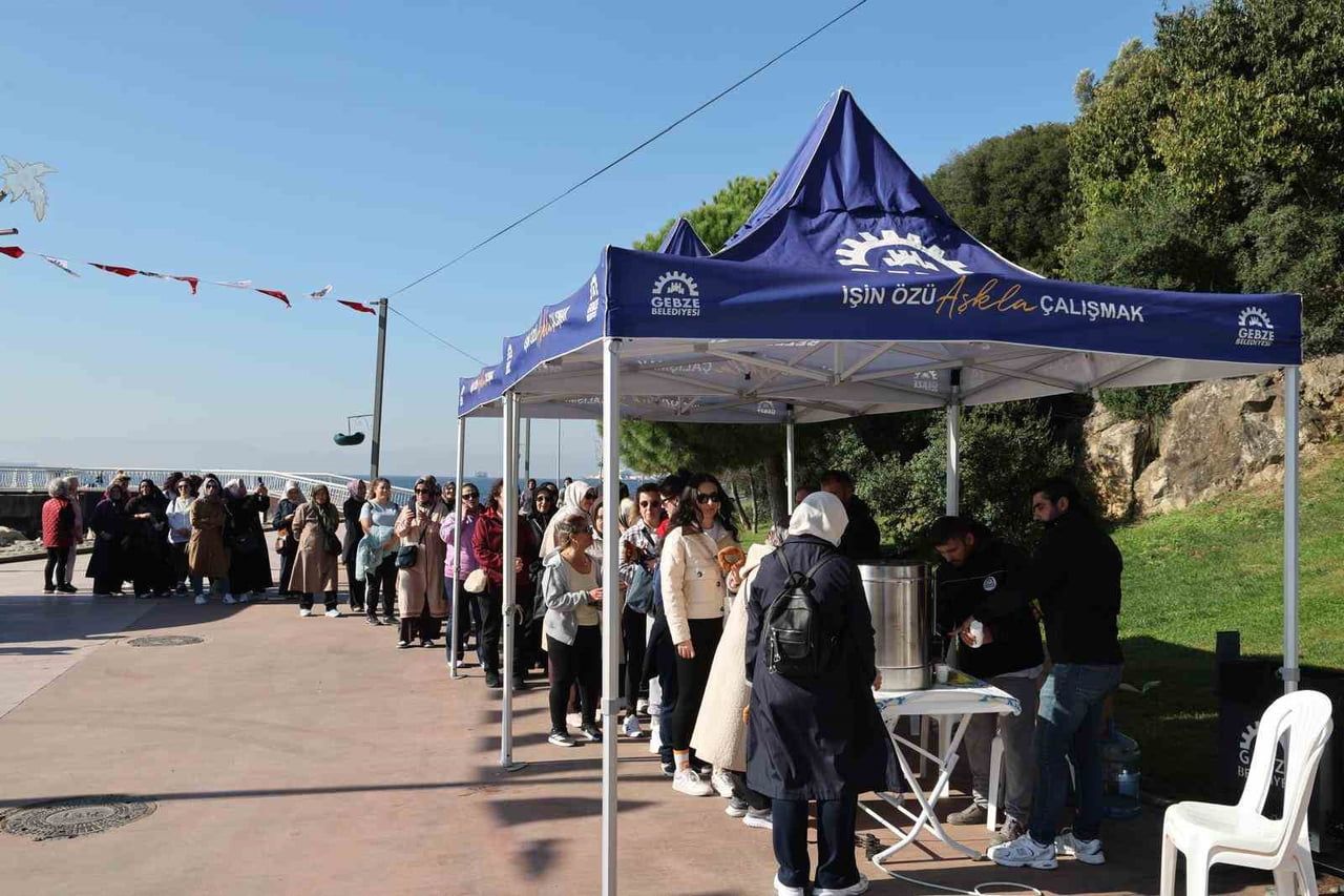 GEBZE BELEDİYESİ TARAFINDAN KADINLARA YÖNELİK DÜZENLENEN "ADIM AT HAVAN DEĞİŞSİN" ETKİNLİĞİ...