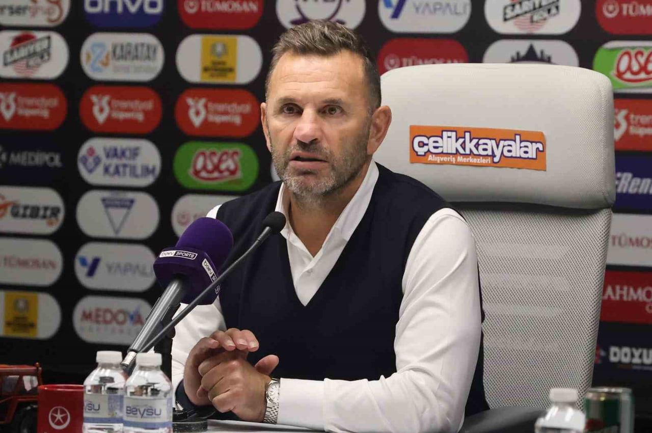GALATASARAY TEKNİK DİREKTÖRÜ OKAN BURUK, "ERKEN BULDUĞUMUZ GOLLER VE İKİNCİ YARININ BAŞINDA...