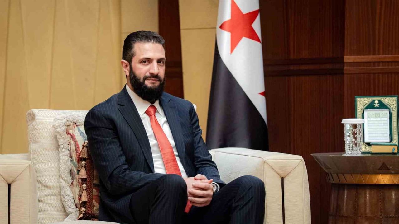 SURİYE DEVLET BAŞKANI AHMED EŞ-ŞARA, SUUDİ ARABİSTAN’IN BAŞKENTİ RİYAD’A GERÇEKLEŞTİRDİĞİ RESMİ...