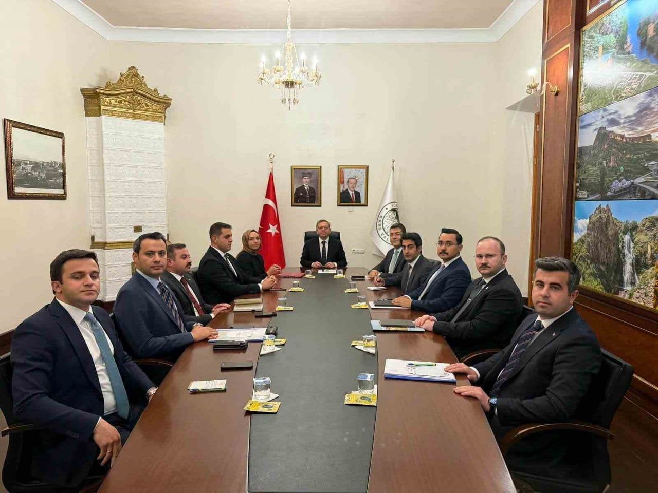 KARS’TA MÜLKİ İDARE AMİRLERİ TOPLANTISI YAPILDI(KARS-İHA)