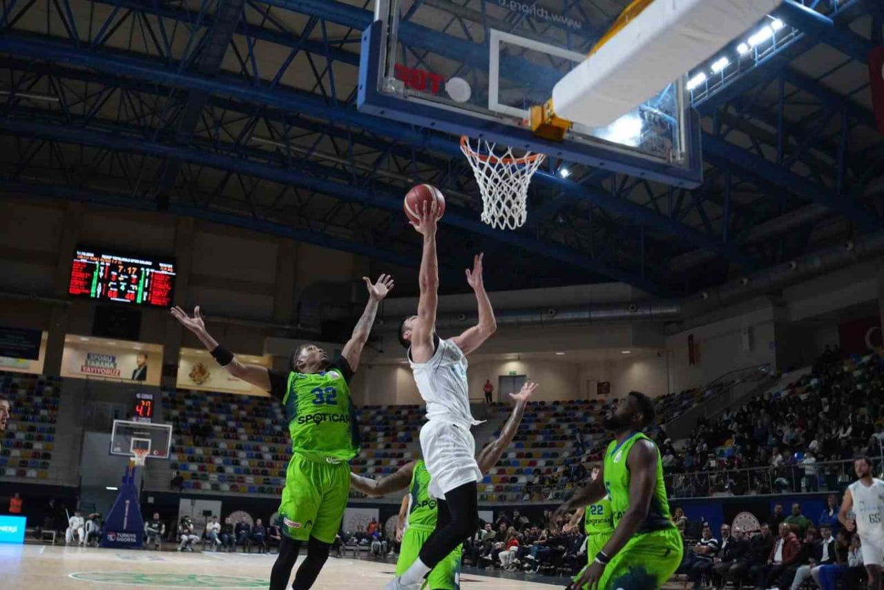 TÜRKİYE SİGORTA BASKETBOL SÜPER LİGİ'NİN 4. HAFTASINDA TOFAŞ, DEPLASMANDA KARŞILAŞTIĞI KÖRFEZ...