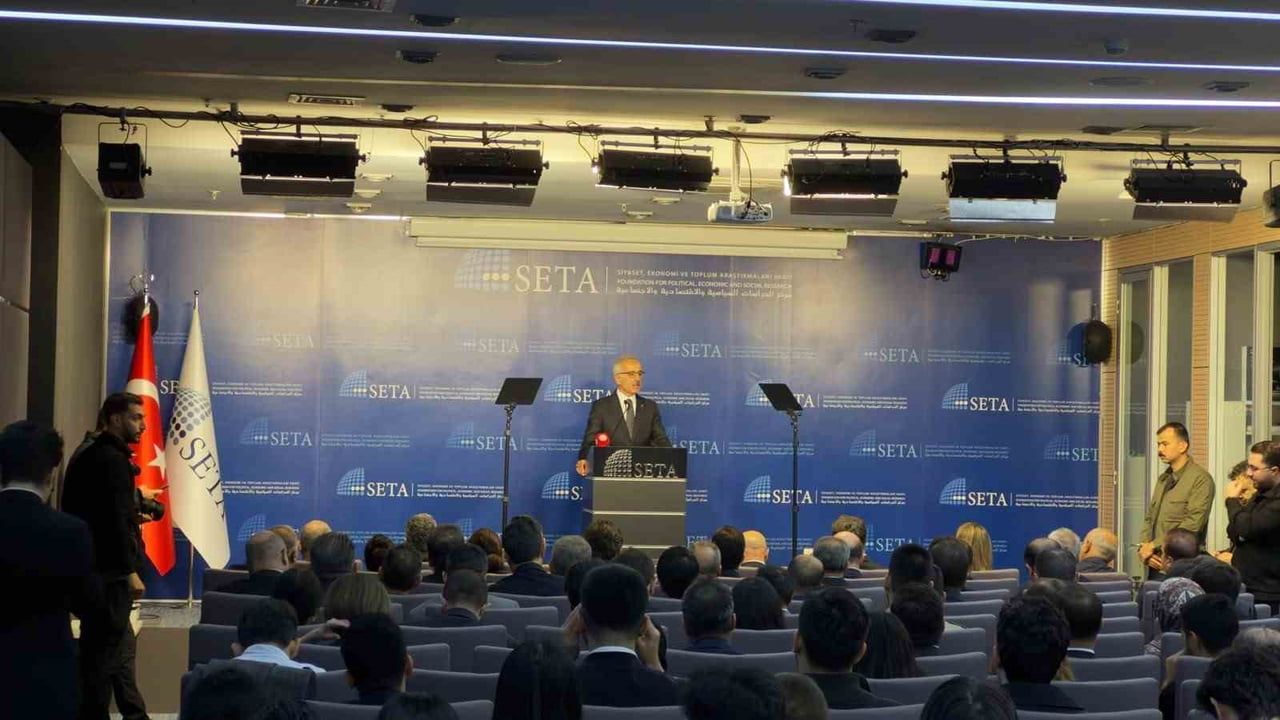 ULAŞTIRMA VE ALTYAPI BAKANI ABDULKADİR URALOĞLU, KALKINMA YOLU PROJESİ’NE İLİŞKİN, "ÜLKEMİZ...