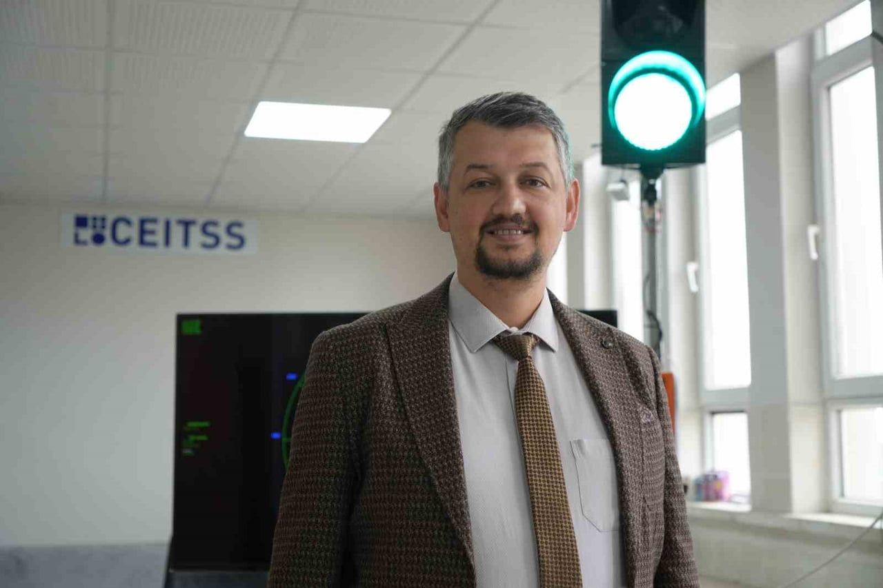 OMÜ ÖĞRETİM ÜYESİ DOÇ. DR. METİN MUTLU AYDIN