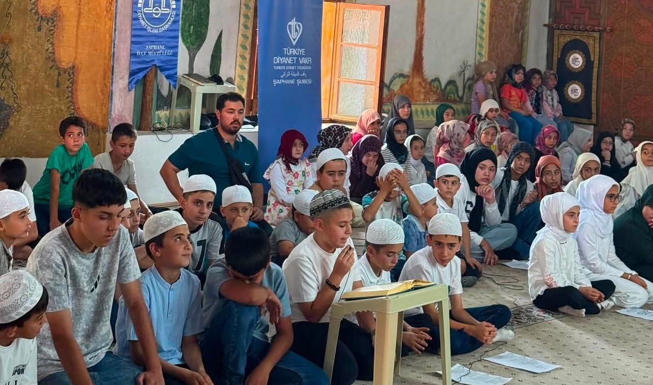 ŞAPHANE’DE YAZ KUR’AN KURSLARI KAPANIŞ PROGRAMI DÜZENLENDİ
