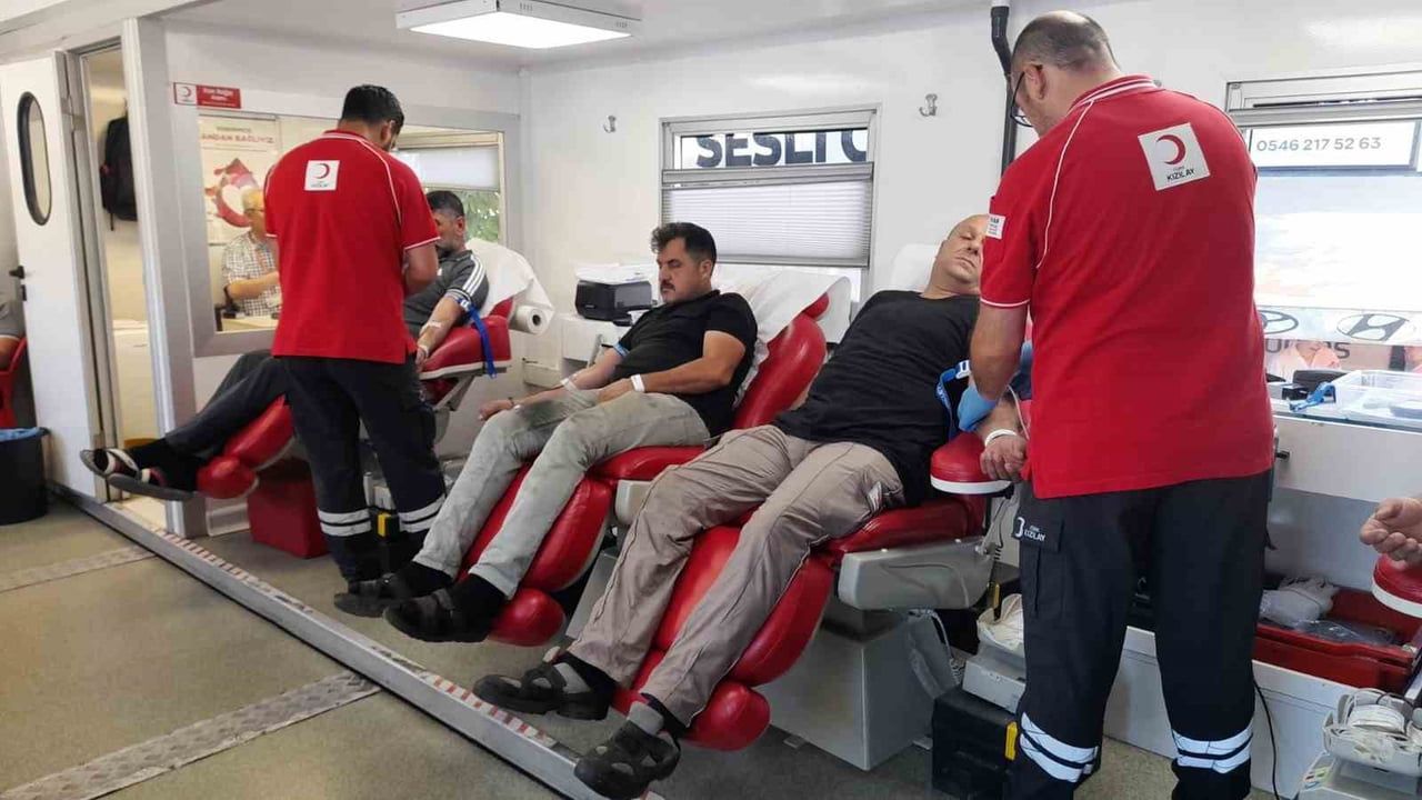 SAMSUN’UN BAFRA İLÇESİNDE BAFRA MADENİ SANATKÂRLAR ODASI İLE TÜRK KIZILAY BAFRA ŞUBESİ İŞ...