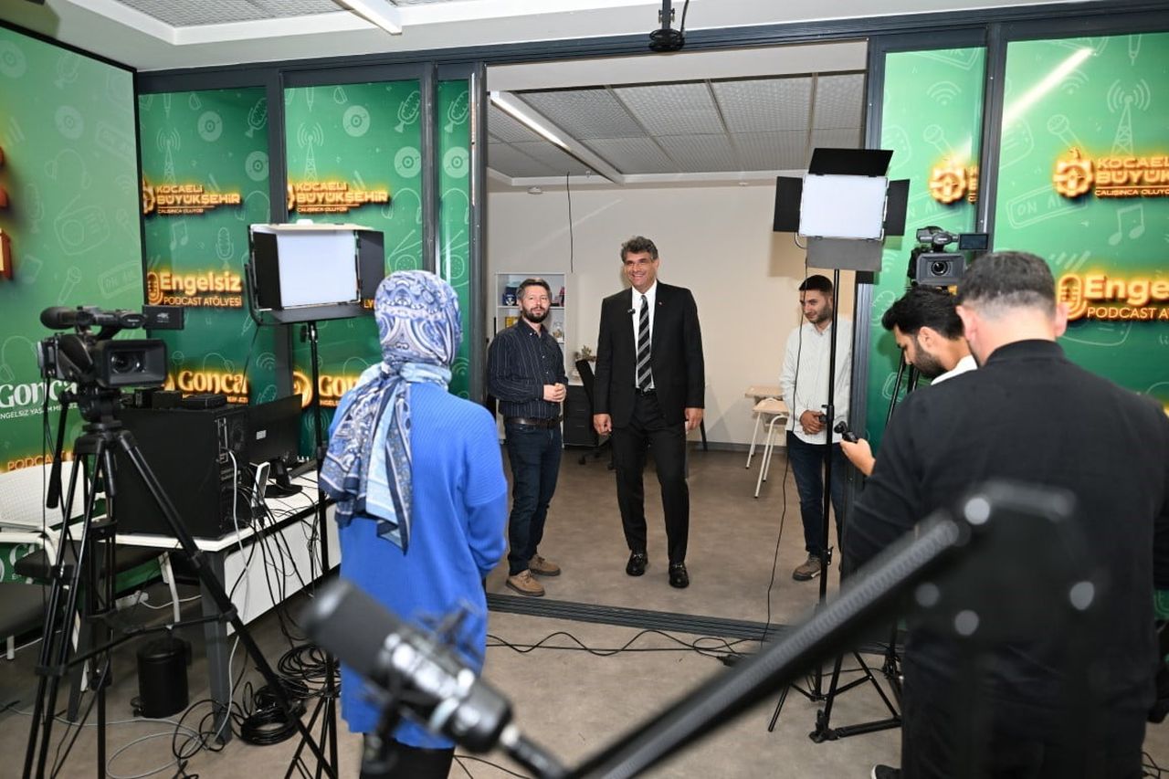 KARTEPE BELEDİYE BAŞKANI MUSTAFA KOCAMAN, GONCA ENGELSİZ YAŞAM MERKEZİ’Nİ ZİYARET EDEREK ÖZEL...
