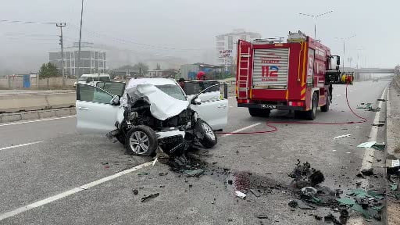 Samsun’da SUV araç direğe çarptı: 1 ölü, 3 yaralı