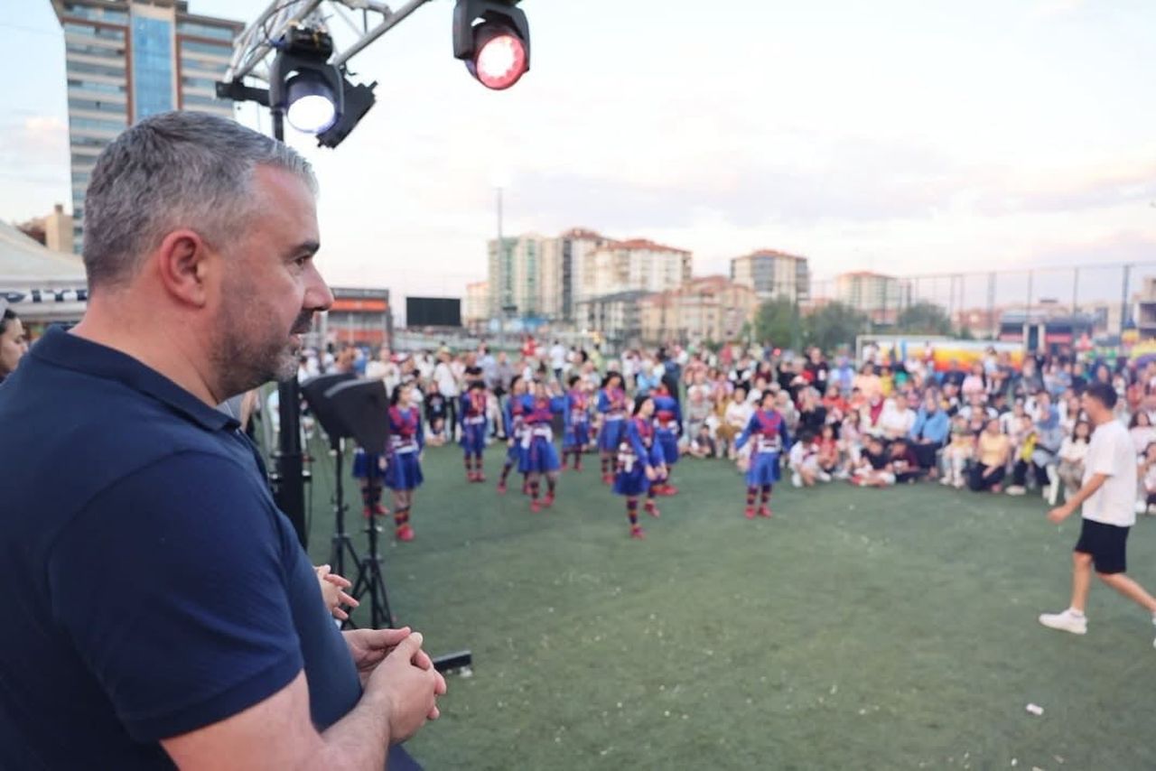 PURSAKLAR BELEDİYESİ TARAFINDAN DÜZENLENEN VE YAZ TATİLİNE NEŞE KATAN 5.PURSAKLAR ÇOCUK ŞENLİĞİ...