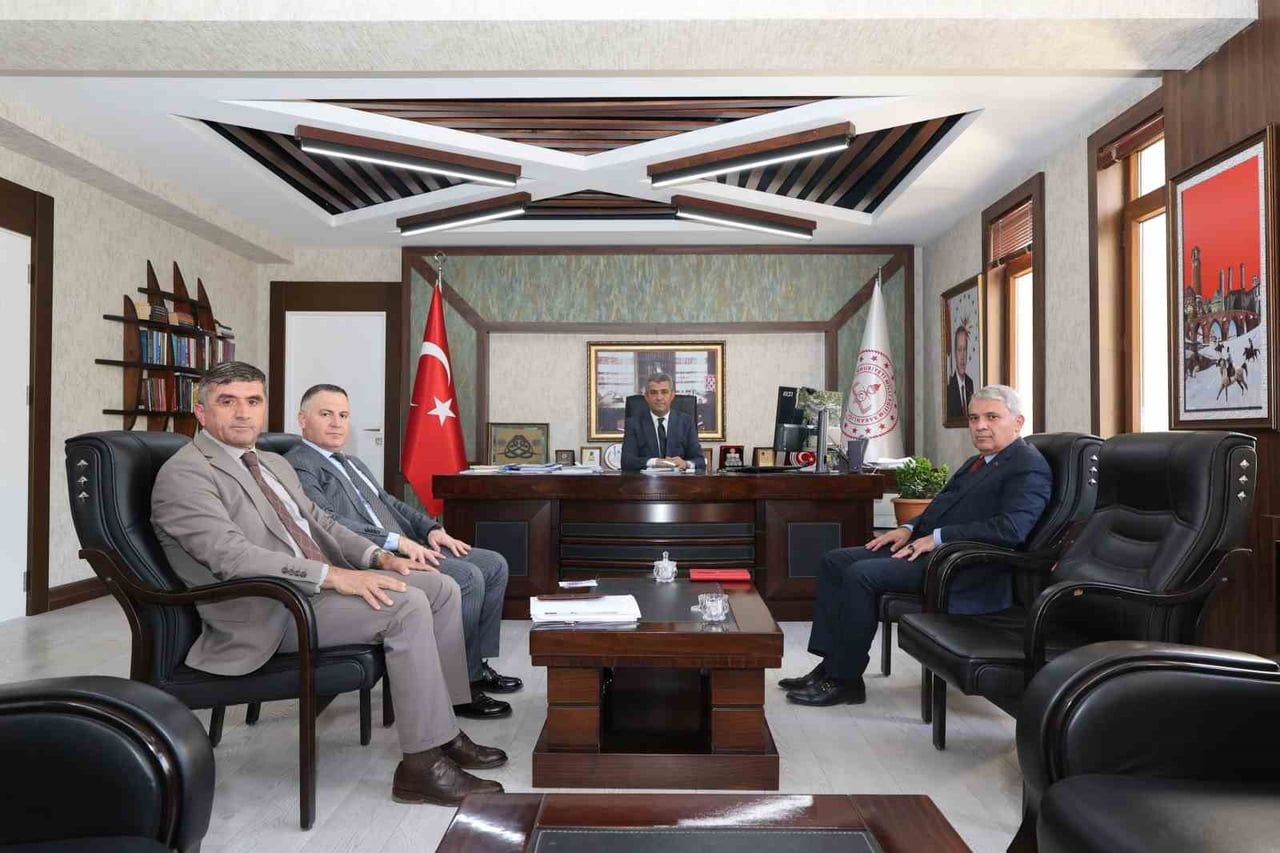 ERZURUM İL MİLLÎ EĞİTİM MÜDÜRÜ SÜLEYMAN EKİCİ BAŞKANLIĞINDA; AZİZİYE, PALANDÖKEN VE YAKUTİYE İLÇE...
