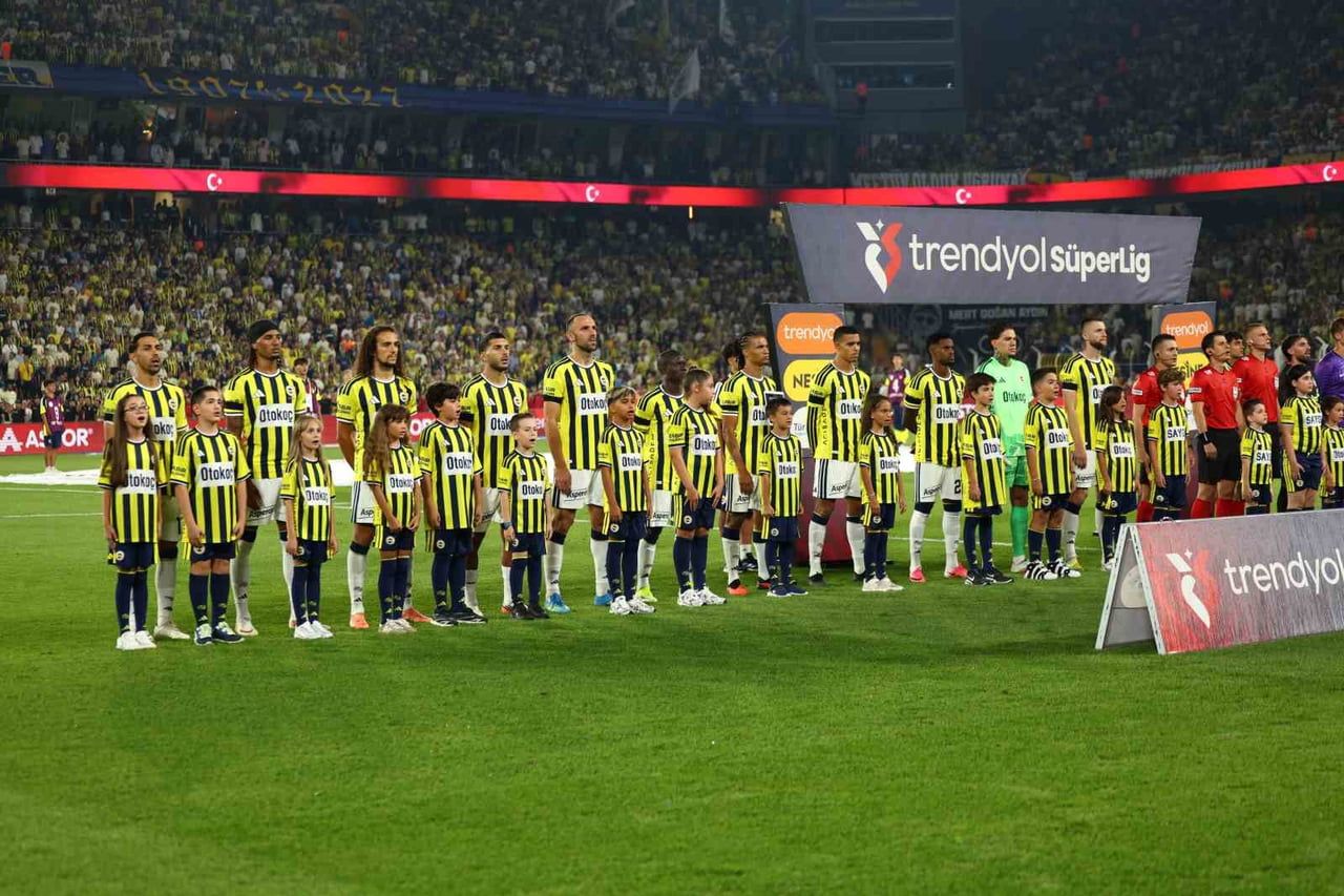 FENERBAHÇE MÜCADELEYE; EDERSON, NELSON SEMEDO, MİLAN SKRİNİAR, NATHAN AKE, ARCHİE BROWN, MATTEO...