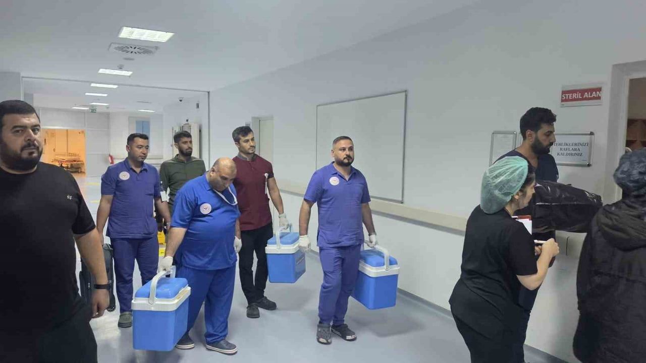 ŞANLIURFA’DA ELEKTRİK AKIMINA KAPILARAK HAYATINI KAYBEDEN 2 YAŞINDAKİ ÇOCUĞUN ORGANLARI DİYARBAKIR...