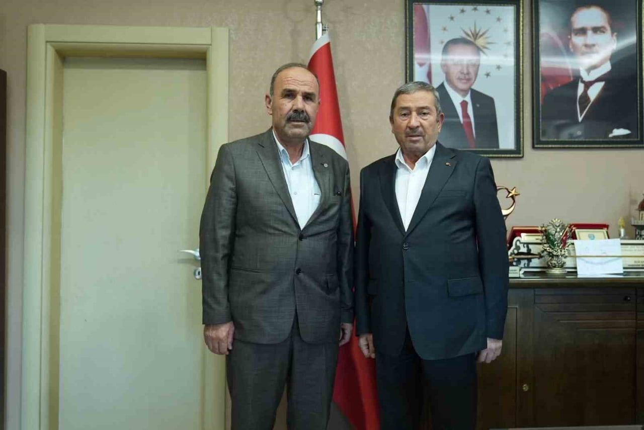 DARENDE BELEDİYE BAŞKANI BOZKURT’TAN AK PARTİ İLÇE BAŞKANI BOZKURT’A ZİYARET