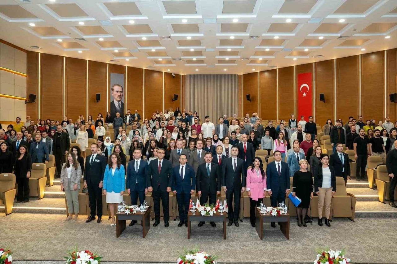 İZMİR CUMHURİYET BAŞSAVCILIĞI TARAFINDAN İLK KEZ HAYATA GEÇİRİLEN 'MAĞDUR KADINLARA YÖNELİK HUKUKİ...