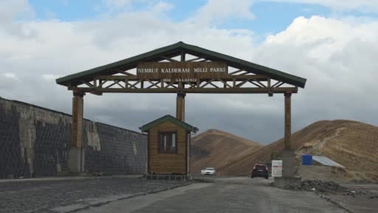 Nemrut Kalderası Milli Parkı’nda sonbahar güzelliği