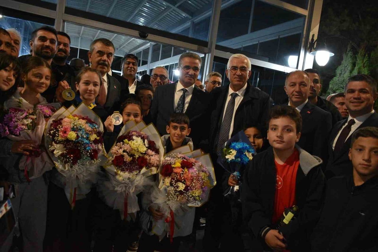 BOSNA HERSEK’İN BAŞKENTİ SARAYBOSNA’DA YAPILAN SÜPER MİNİKLER BALKAN JUDO ŞAMPİYONASINDA ŞAMPİYON...