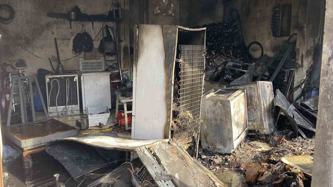 EKİPLERİN YOĞUN MÜDAHALESİ SONUCU YANGIN SÖNDÜRÜLDÜ.