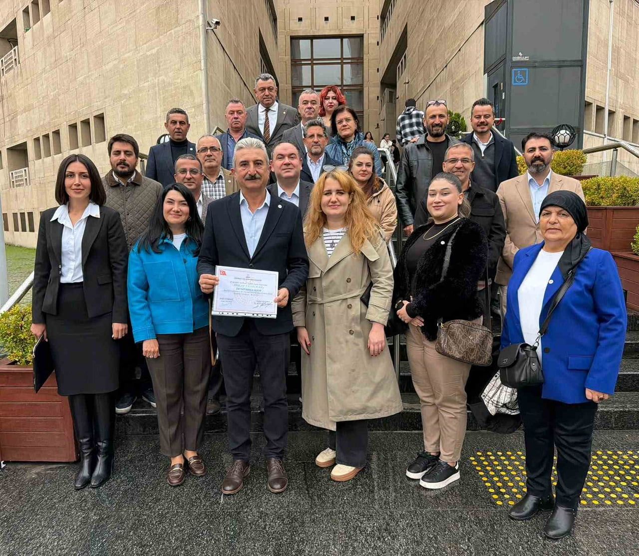 NİHAT YEŞİLTAŞ MAZBATASINI ALDI