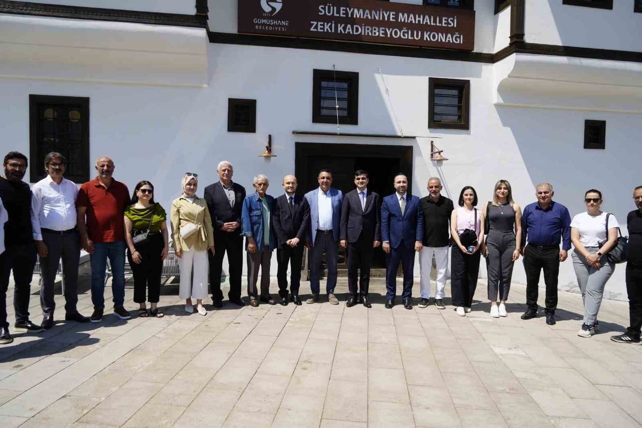 CUMHURBAŞKANLIĞI İLETİŞİM BAŞKANLIĞI ERZİNCAN BÖLGE MÜDÜRÜ MERT ÖDEŞ, GÜMÜŞHANE’DE GÖREV YAPAN...