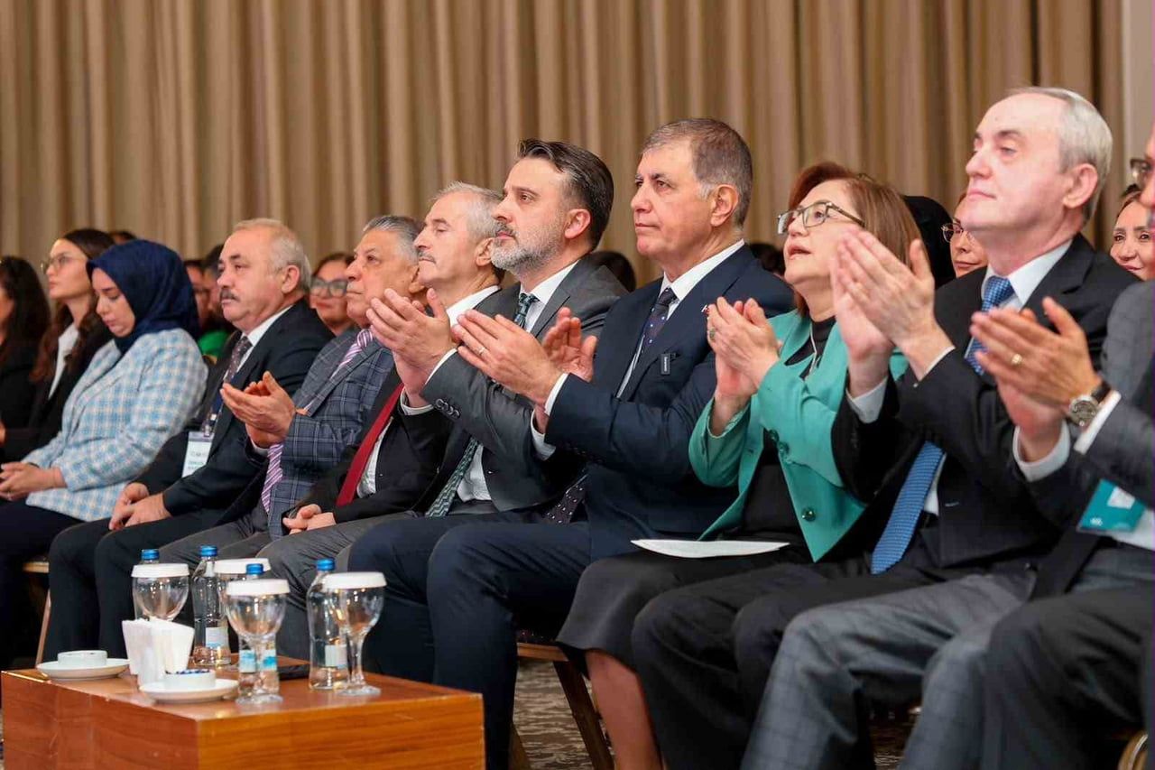 TÜRKİYE SAĞLIKLI KENTLER BİRLİĞİ’NİN 46. OLAĞAN MECLİS TOPLANTISI’NDA KONUŞAN BURSA BÜYÜKŞEHİR...