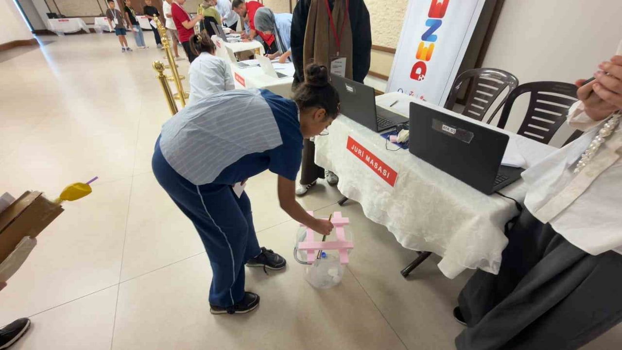 TÜRKİYE'NİN BİLİM VE TEKNOLOJİ ATILIMI İÇİN HAYATA GEÇİRDİĞİ "DENEYAP ATÖLYELERİ" UYGULAMA...