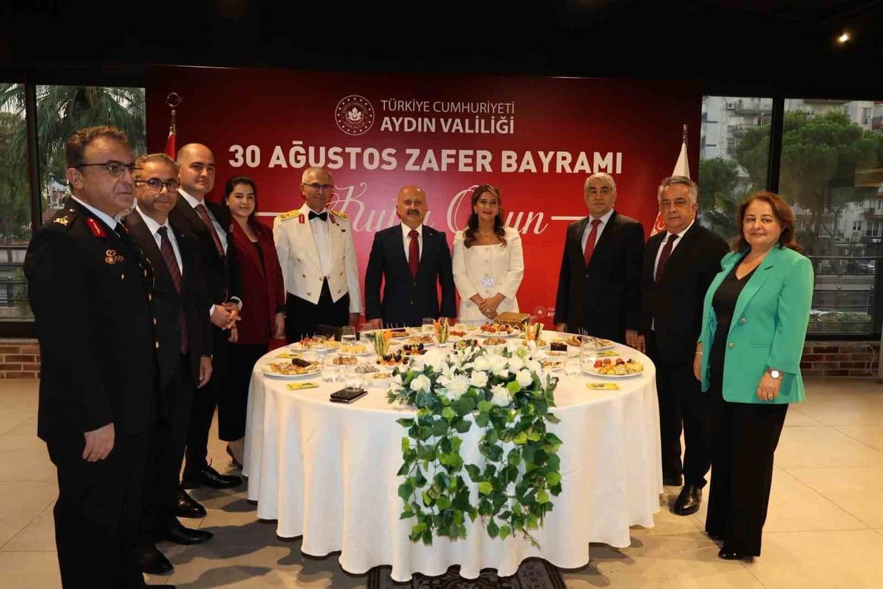 AYDIN’DA 30 AĞUSTOS ZAFER BAYRAMI’NIN 104’ÜNCÜ YIL DÖNÜMÜ ETKİNLİKLERİ KAPSAMINDA RESEPSİYON...